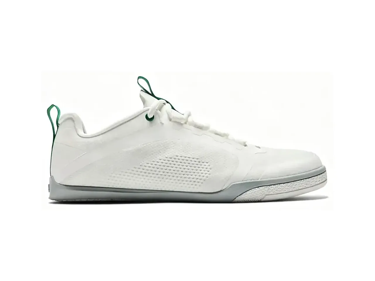 White barefoot training shoe with warp-knit upper