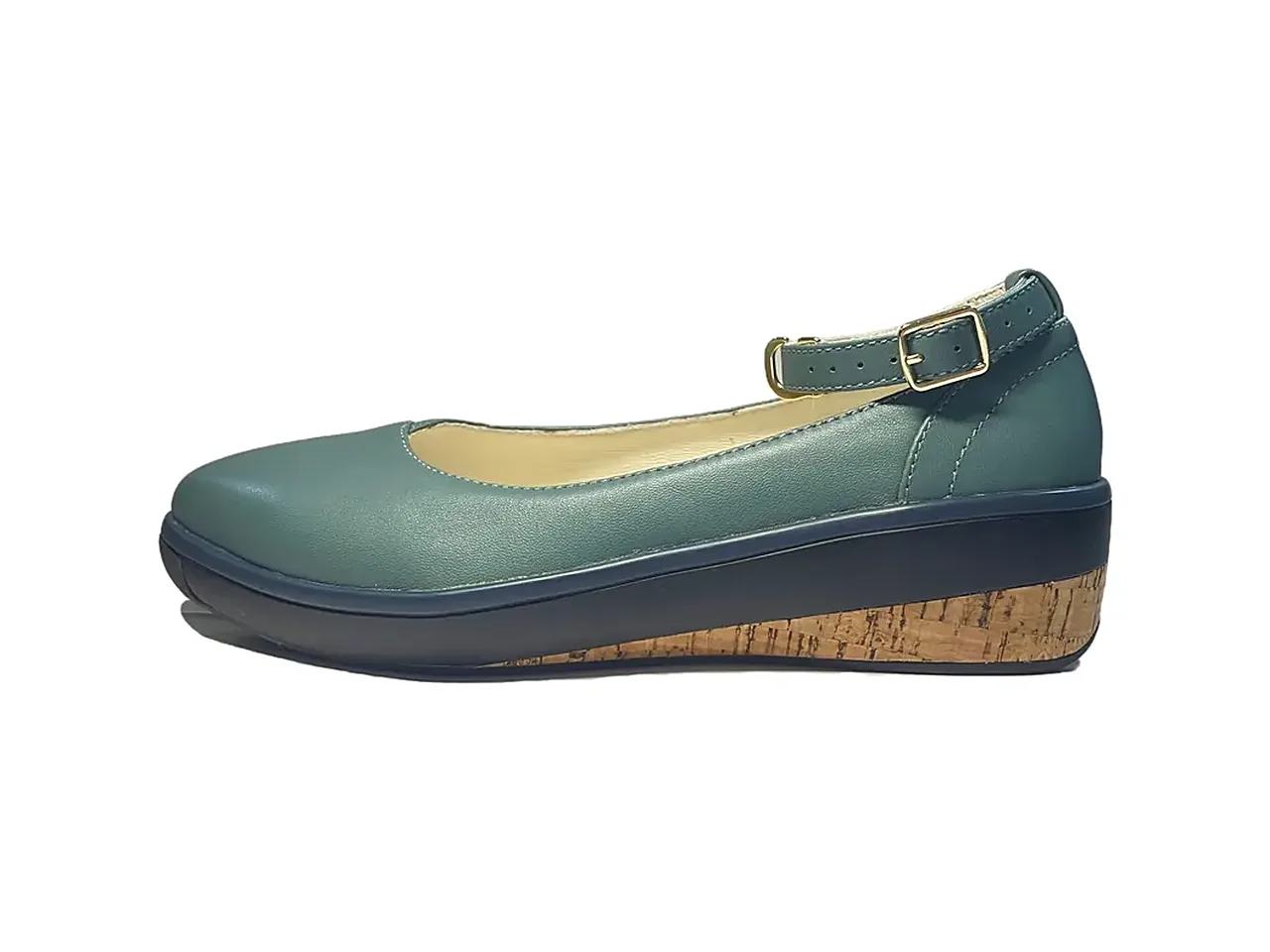 Women's shoe detail